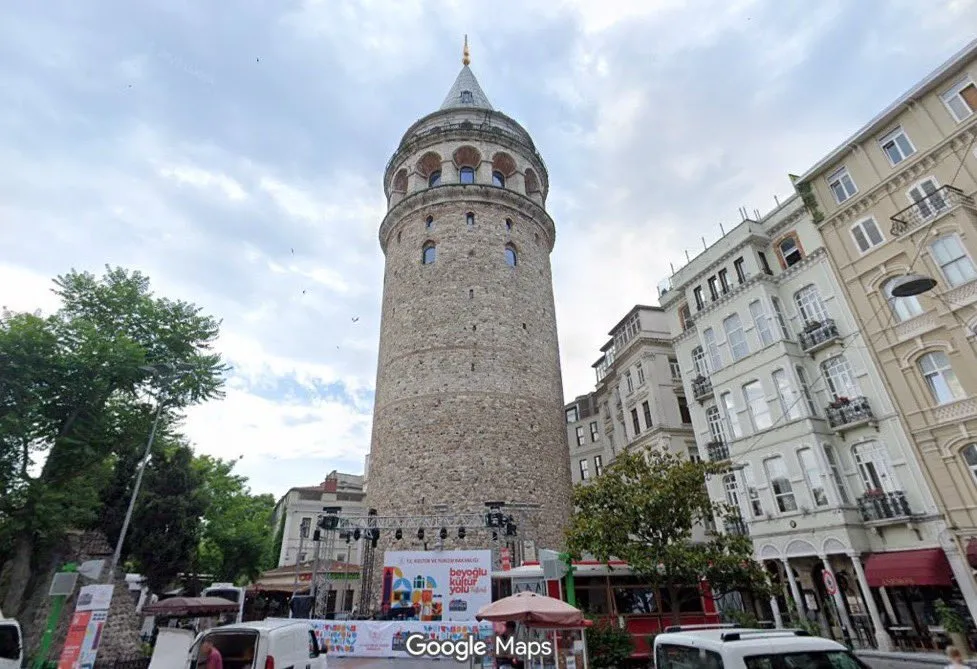 Референсное изображение 1 для промпта «Путеводитель-инфографика по изображению места»